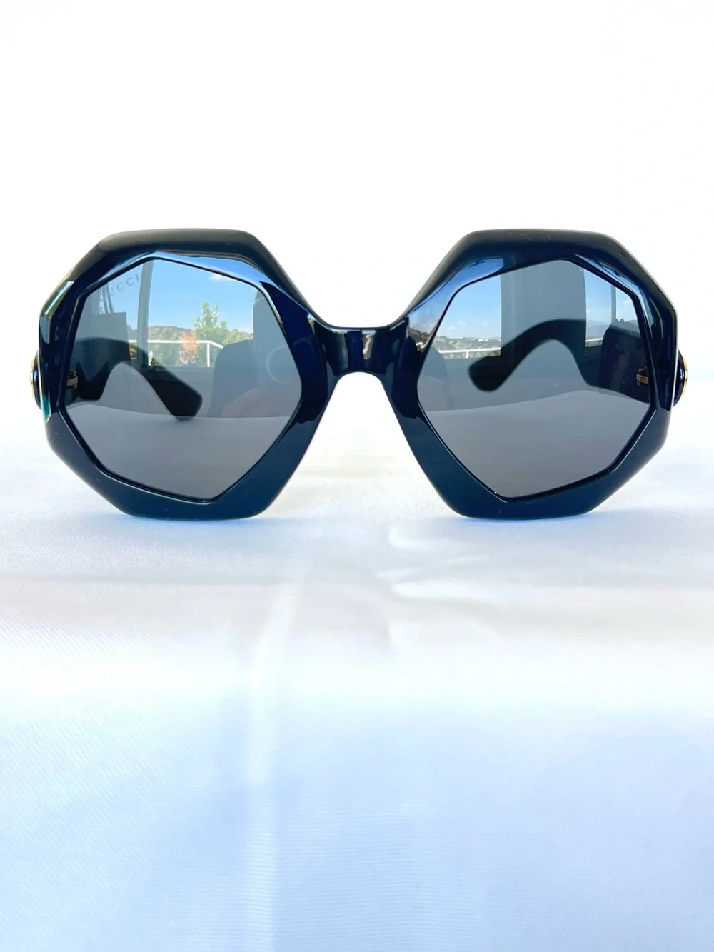 GUCCI Italy NEW GG1242S Geometric Black Lens Black Frame Gold Logo Sunglasses